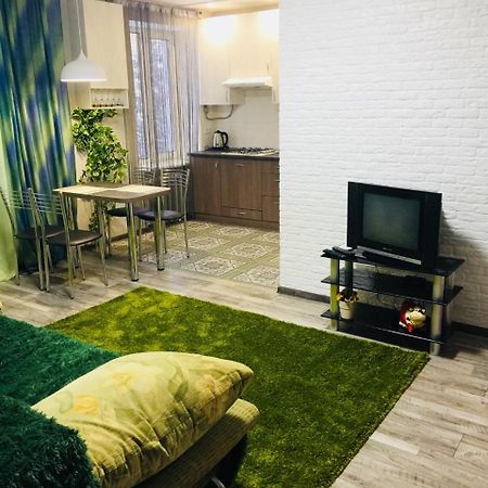 Двухкімнатна Студія 체르니히우 외부 사진